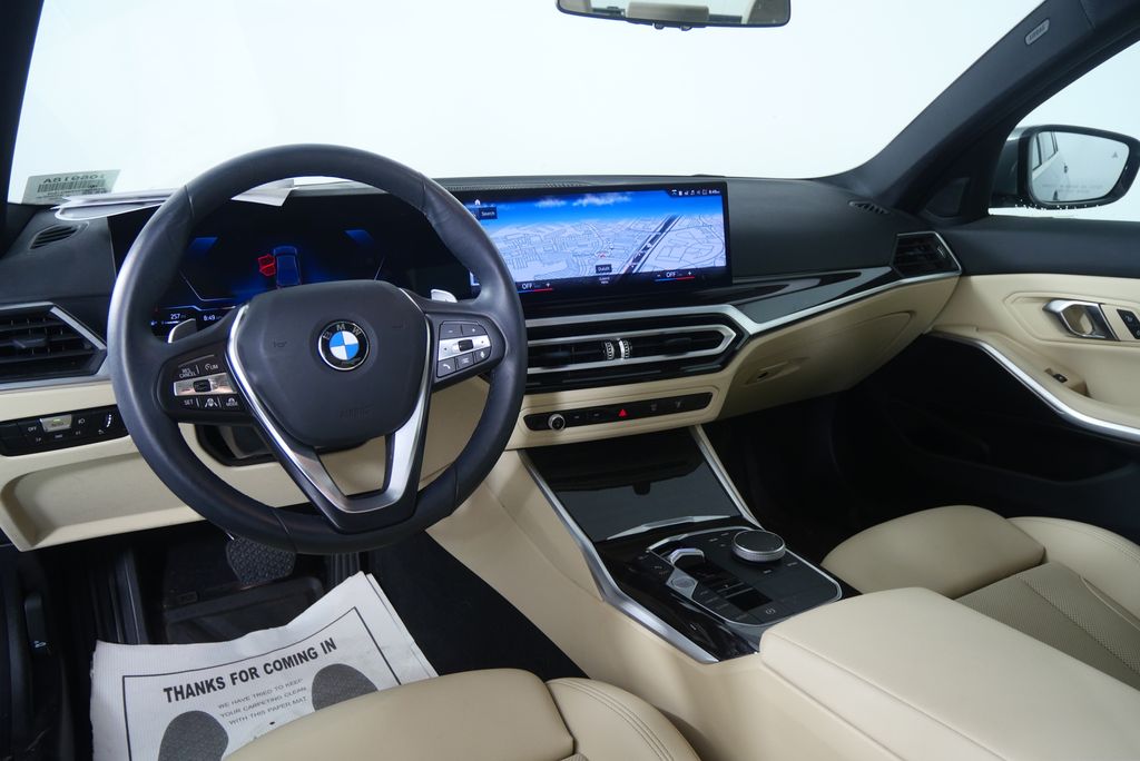 Thumbnail: 2024 BMW 3 Series - 17