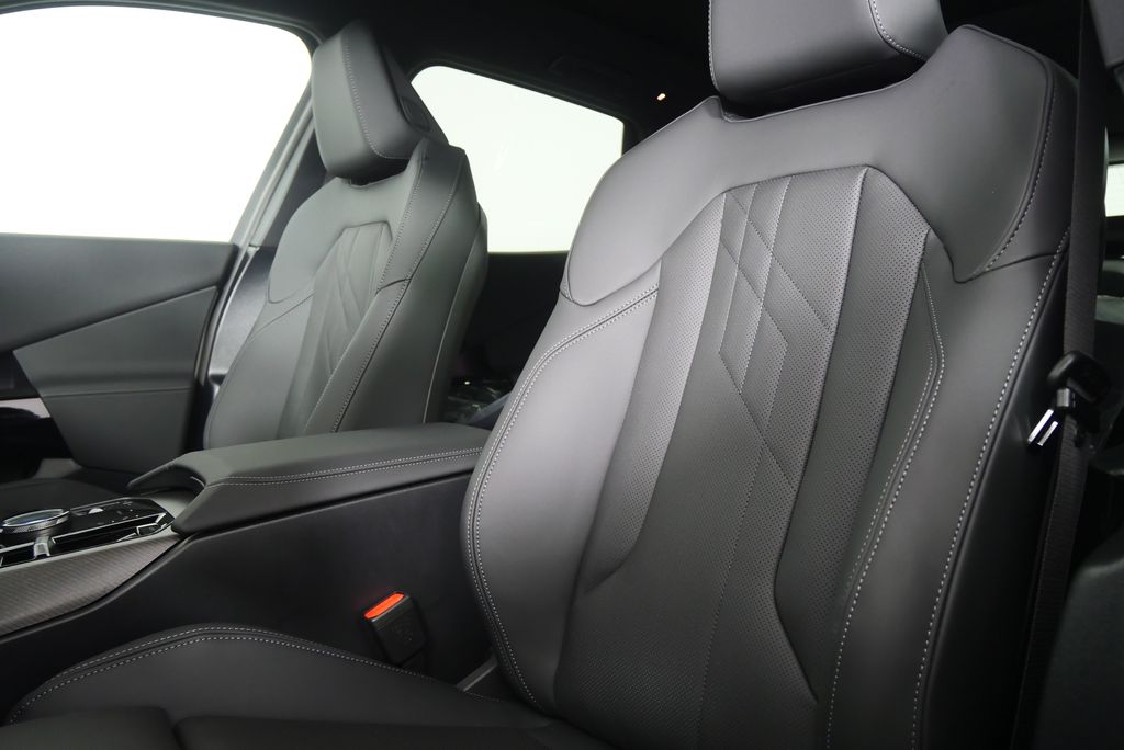 Thumbnail: 2026 BMW X3 - 11