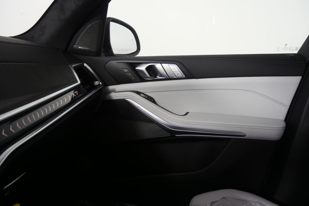2026 BMW X7 xDrive40i 22