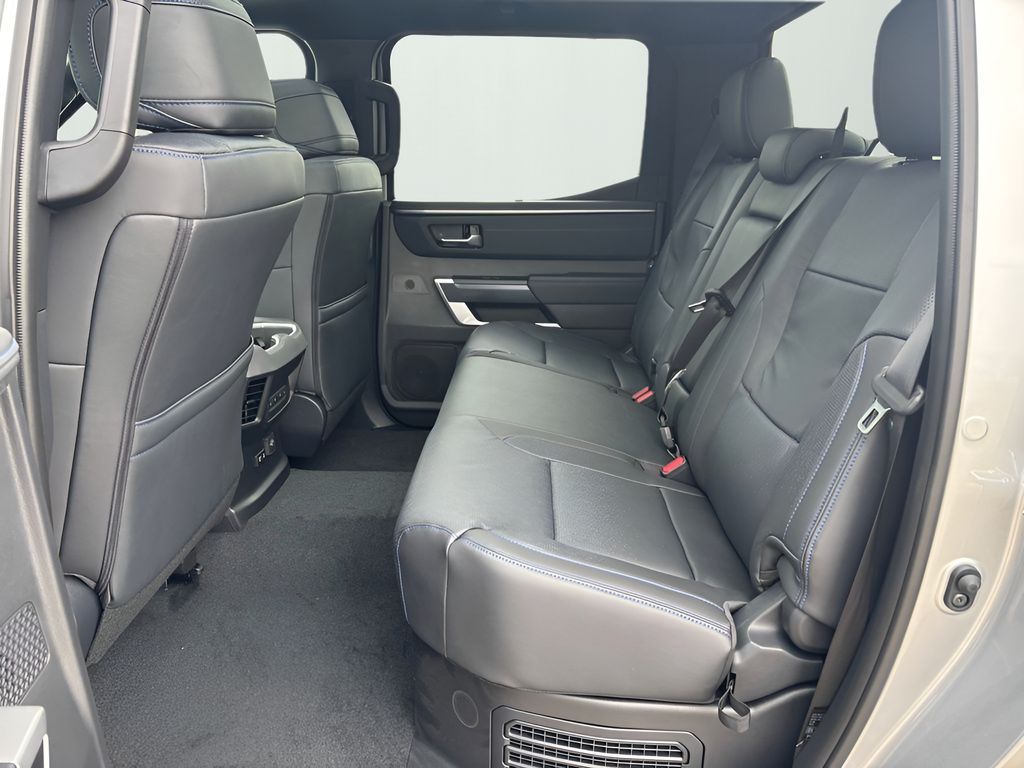 2025 Toyota Tundra CrewMax Platinum photo 15