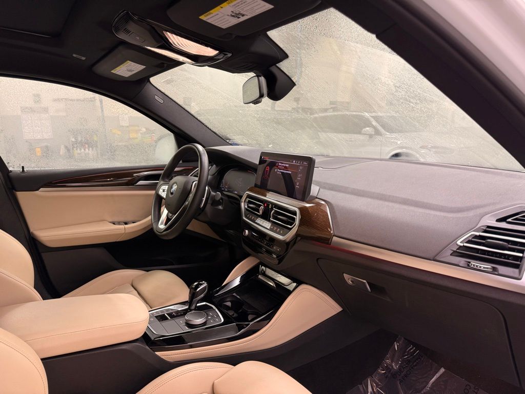 Thumbnail: 2023 BMW X4 - 29