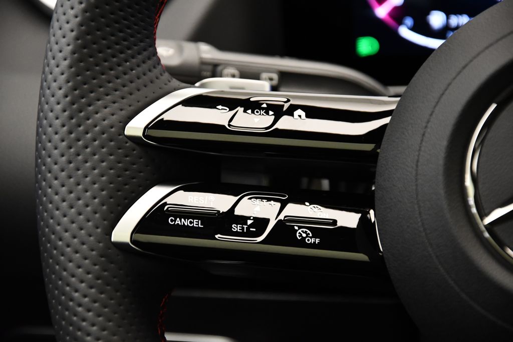 Thumbnail: 2025 Mercedes-Benz GLA - 23