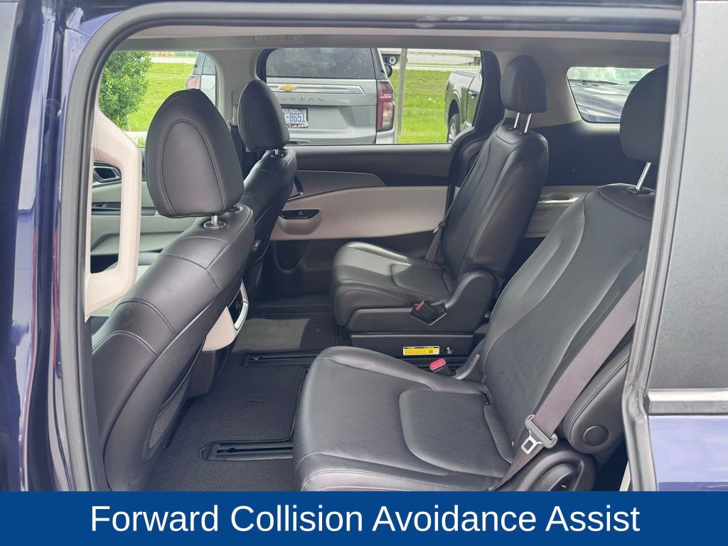 2024 Kia Carnival MPV LX Seat Package