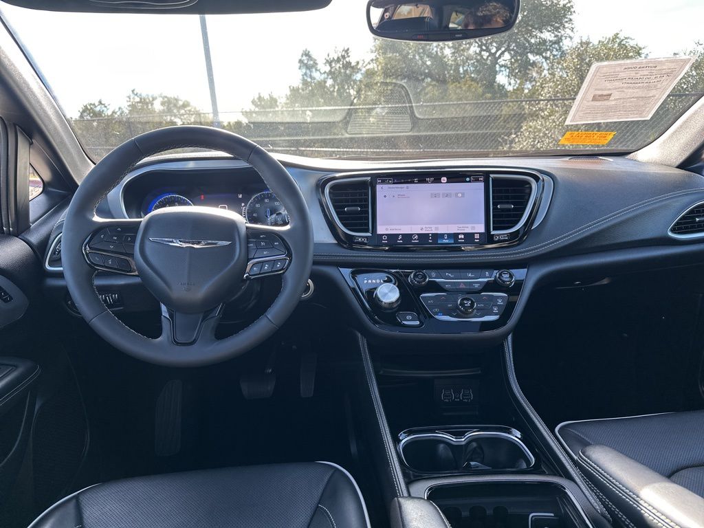 Used Car 2025 Chrysler Pacifica  Limited For Sale Under $40,000 In Austin, Texas