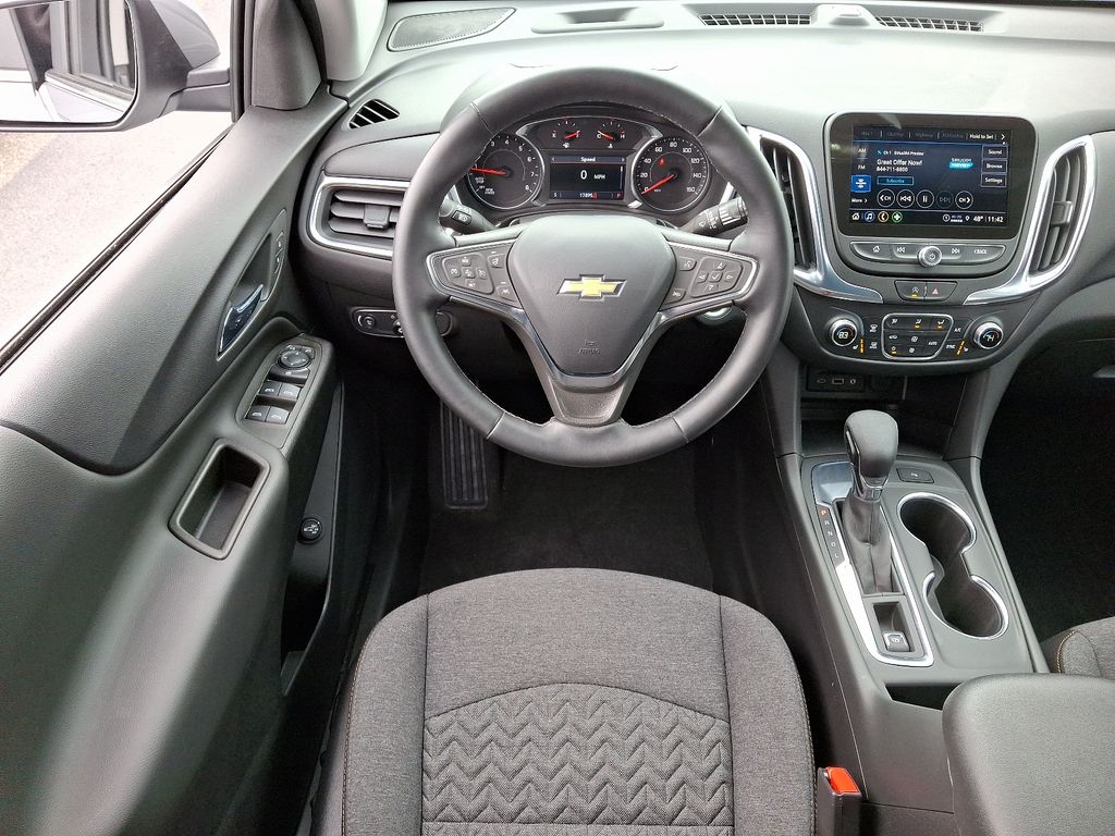 2024 Chevrolet Equinox LT 12