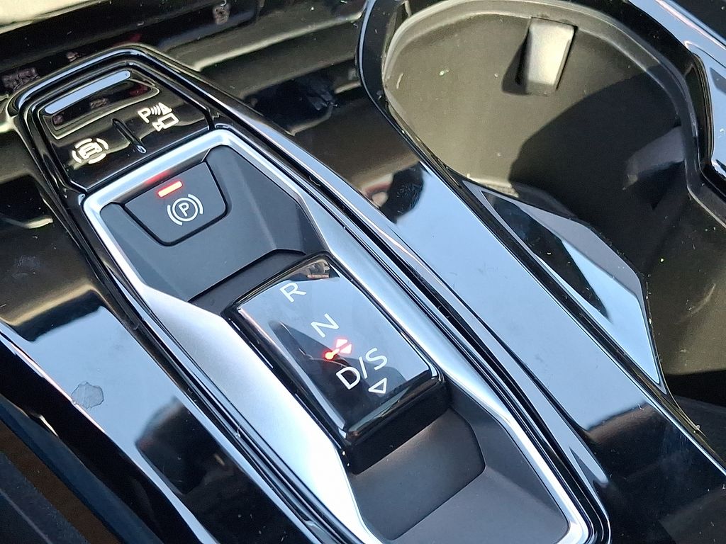 Thumbnail: 2025 Audi Q5 - 13