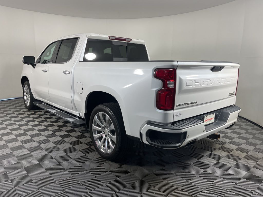 Thumbnail: 2020 Chevrolet Silverado 1500 - 3