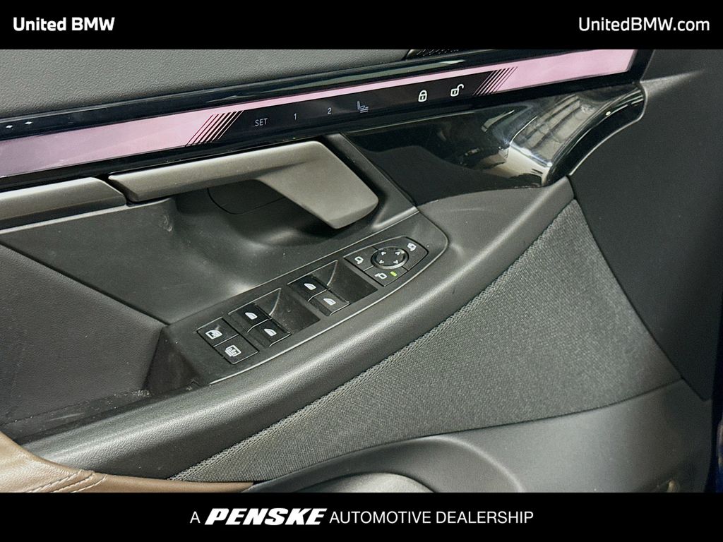 Thumbnail: 2025 BMW i5 - 3