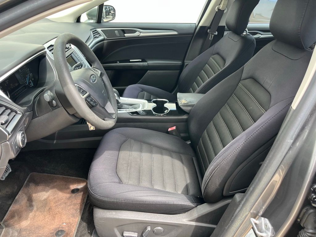 Used Car 2014 Ford Fusion  Se For Sale Under $10,000 In Georgetown, Texas