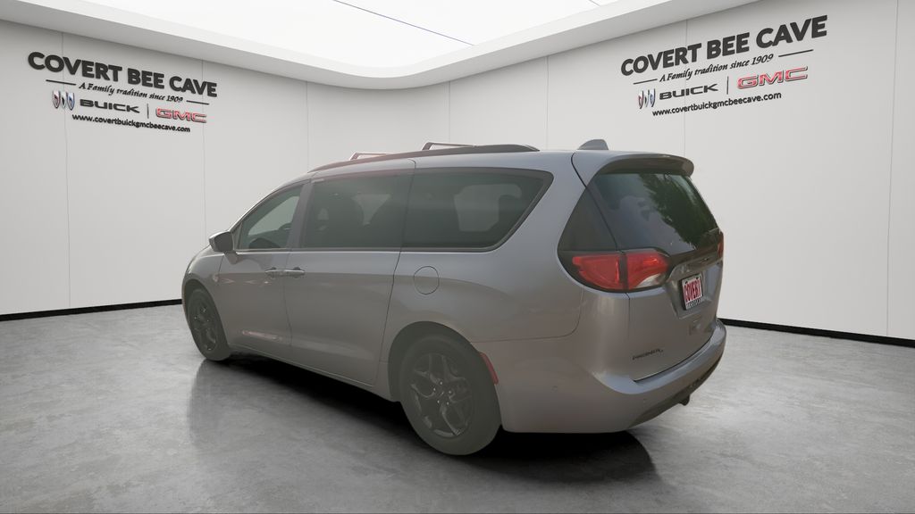 Used Car 2019 Chrysler Pacifica  Touring L Plus For Sale Under $20,000 In Austin, Texas