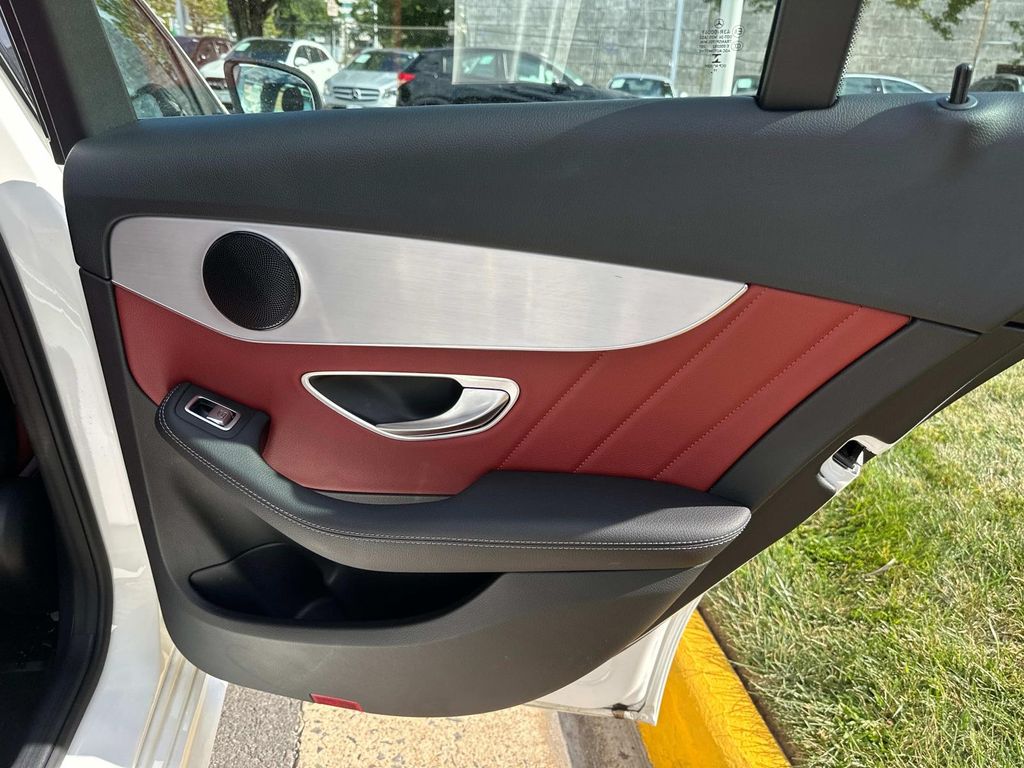 Thumbnail: 2020 Mercedes-Benz C-Class - 27