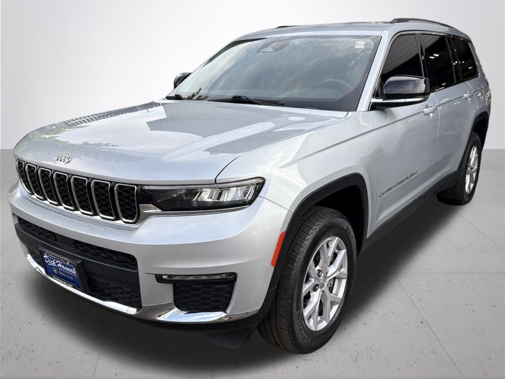 2022 Jeep Grand Cherokee Limited photo 2