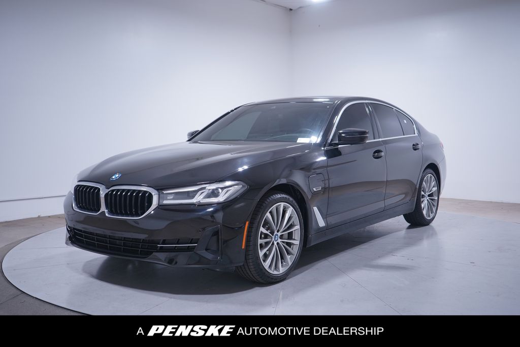 Thumbnail: 2023 BMW 5 Series - 1