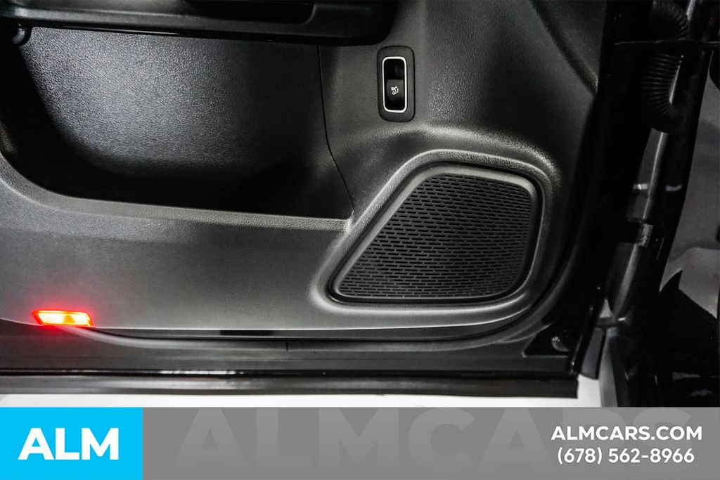 Used 2025 Black Mercedes-Benz GLA 250 image 49