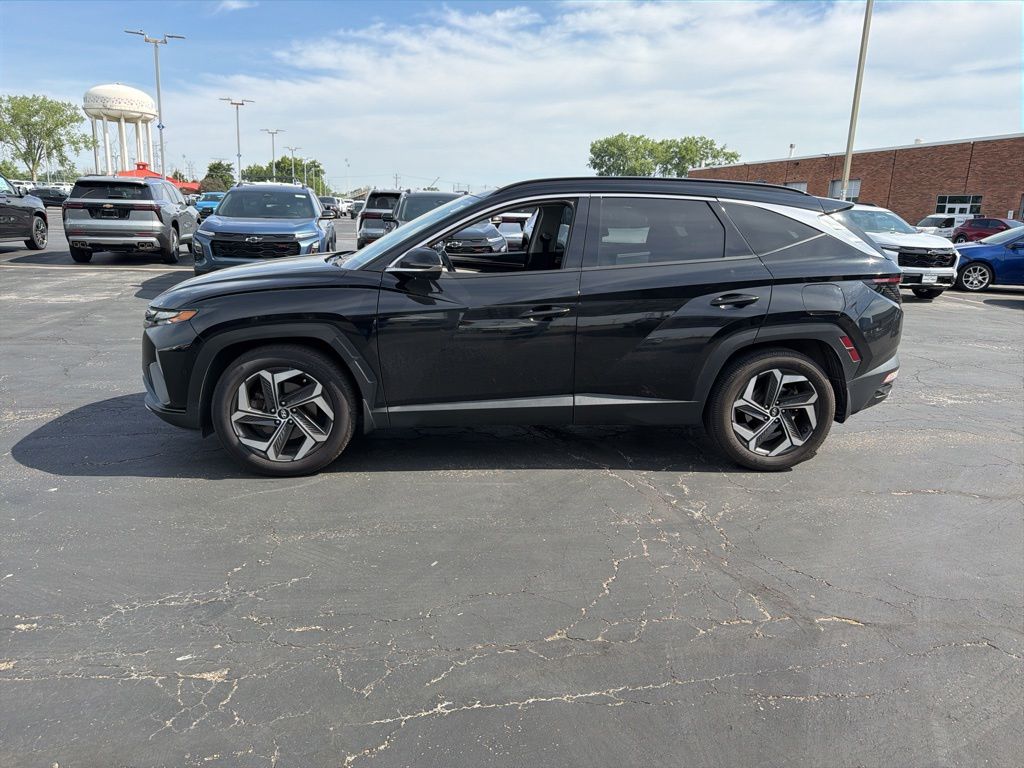 Phantom Black 2022 Hyundai Tucson SUV / Crossover Front-Wheel Drive 8-Speed Automatic