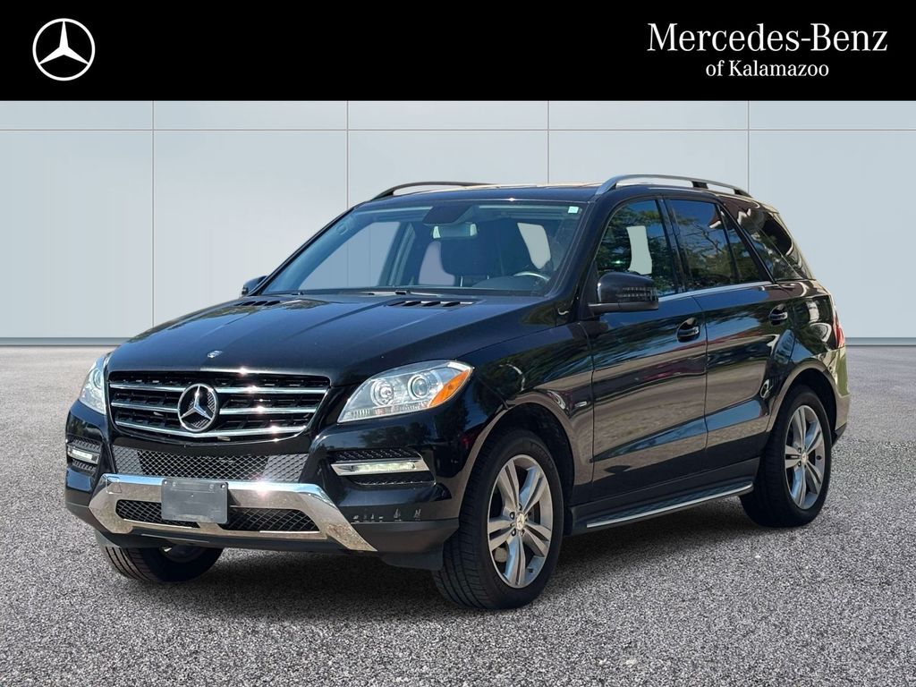 Obsidian Black Metallic 2012 Mercedes-Benz M-Class SUV / Crossover All-Wheel Drive 7-Speed Automatic