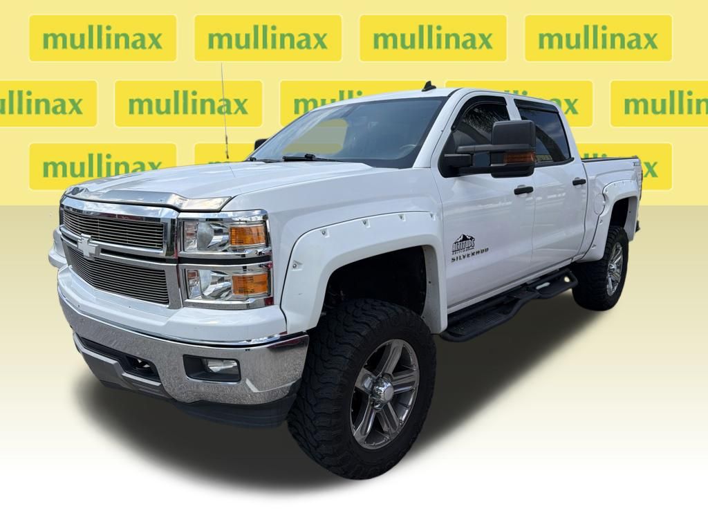 Used 2014 White Chevrolet LT image 2
