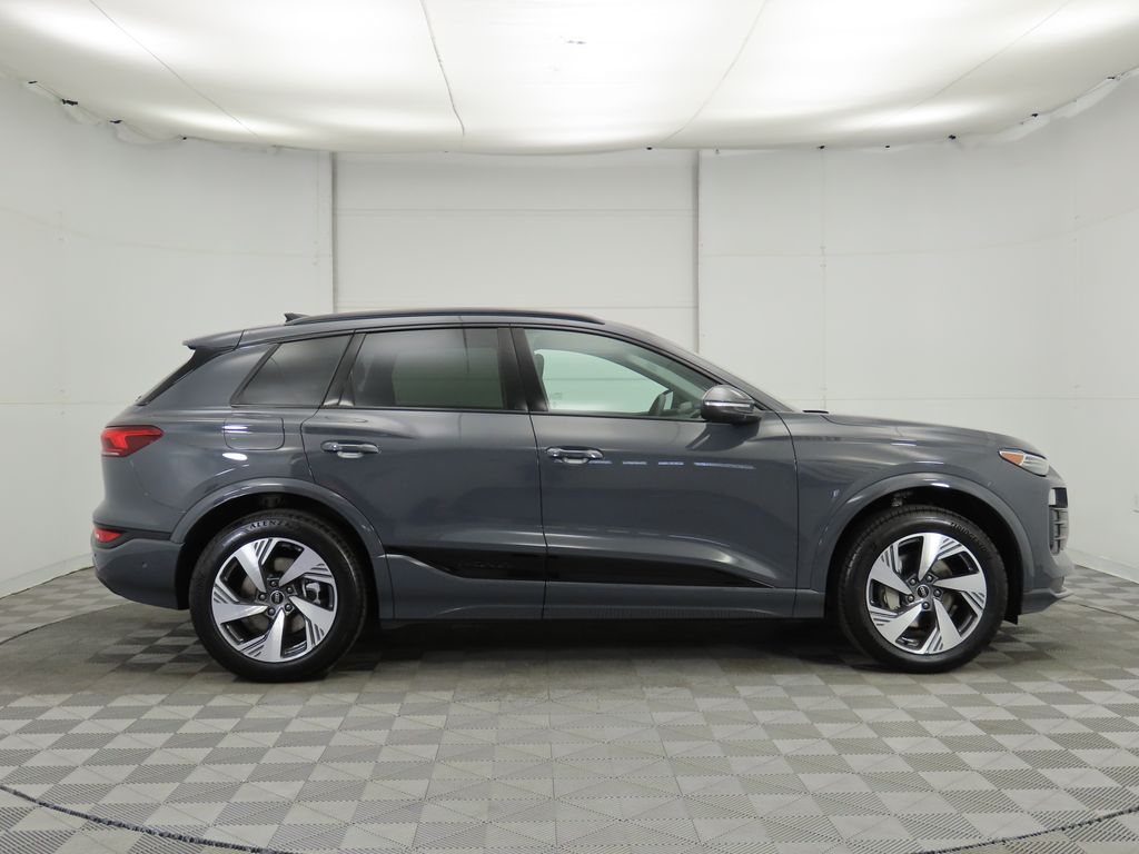 2025 Audi Q6 e-tron Premium 4