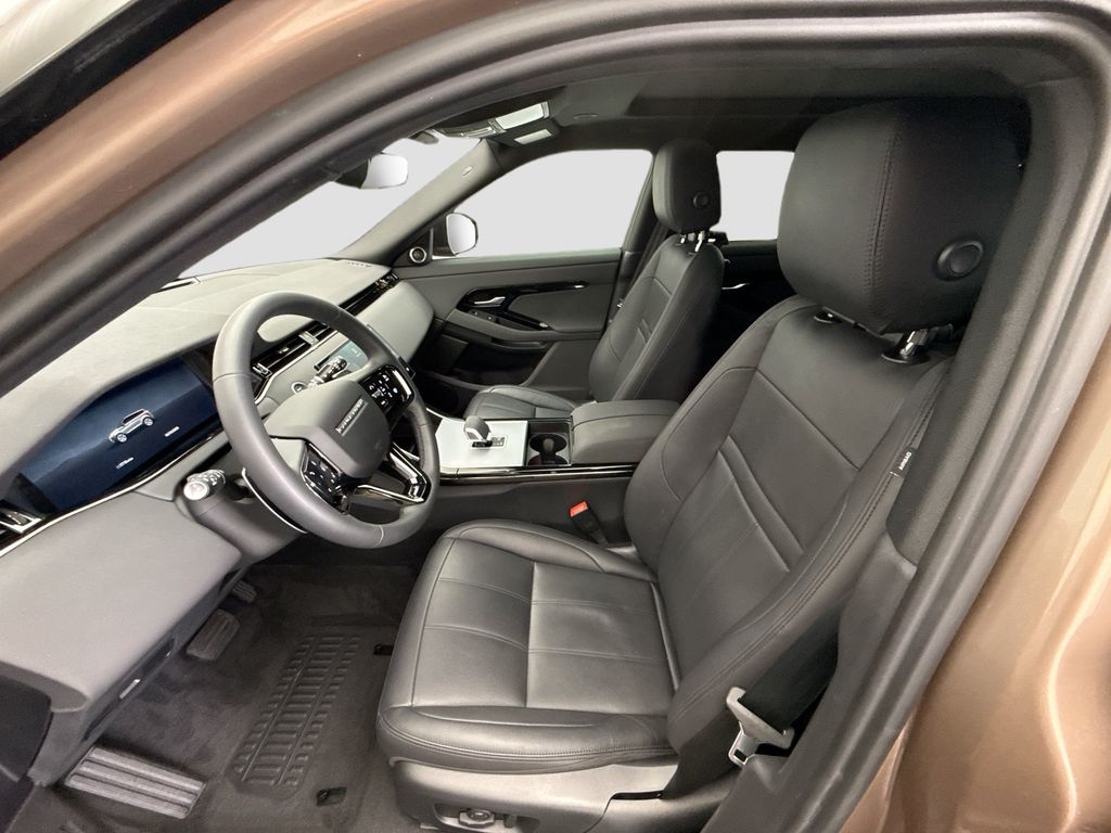 Thumbnail: 2025 Land Rover Range Rover Evoque - 18