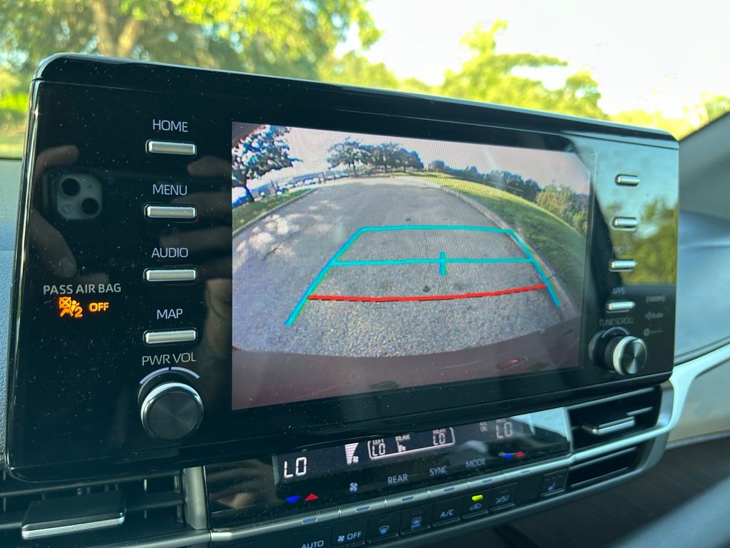 Thumbnail: 2021 Toyota Sienna - 26
