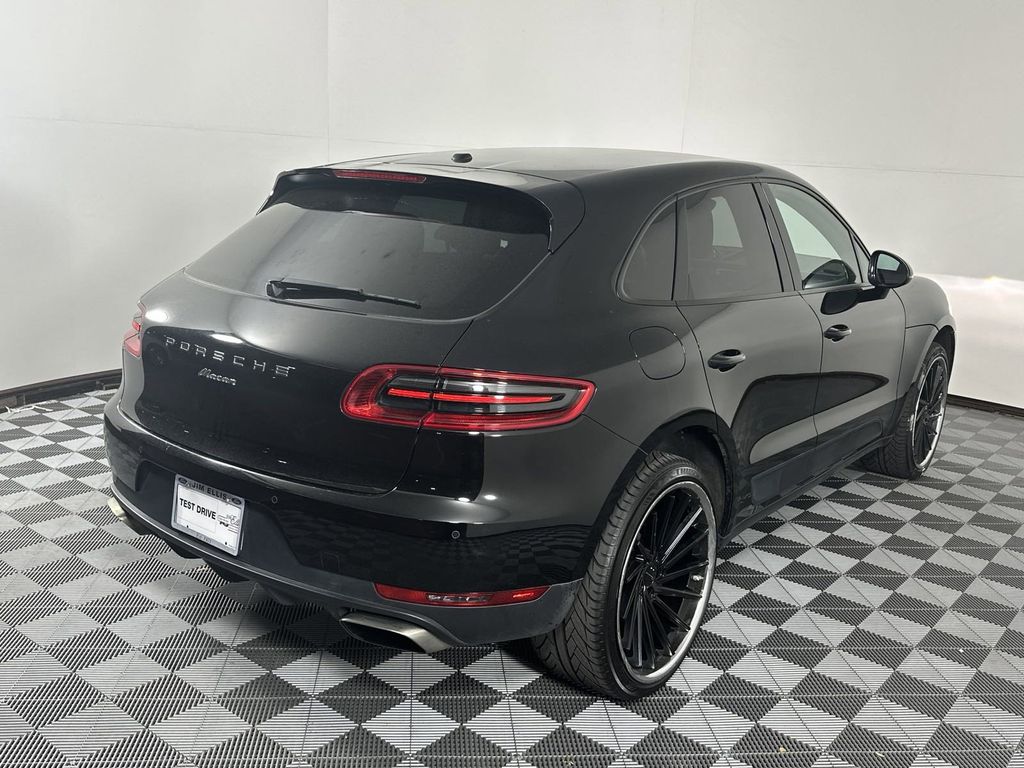 2018 Porsche Macan Base 7