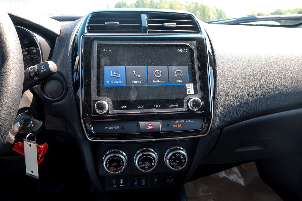 2027 Mitsubishi Outlander Sport LE