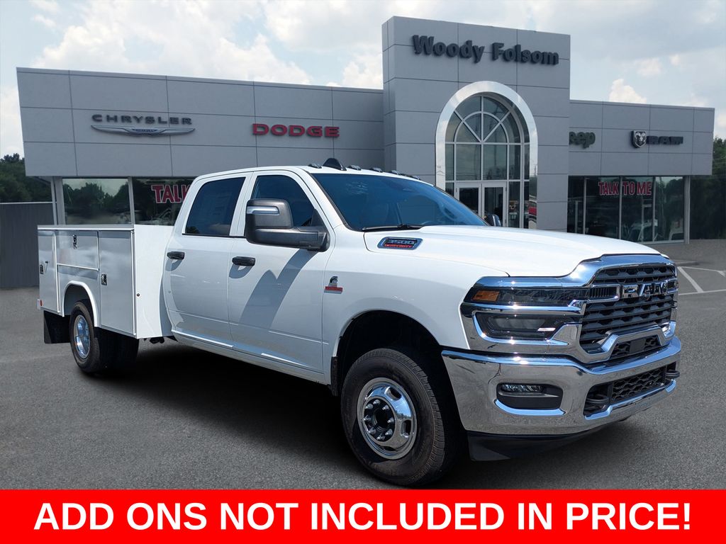 Bright White Clearcoat 2026 RAM 3500 Chassis Pickup Truck Four-Wheel Drive 8-Speed Automatic