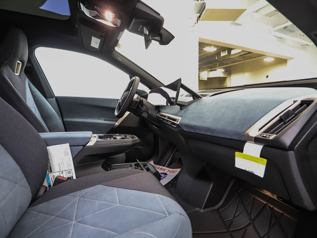 2026 BMW iX  28