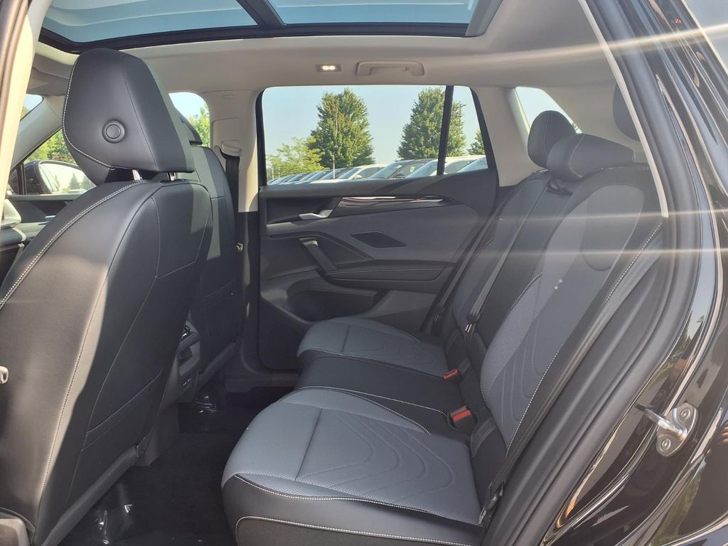 New 2026 Deep Black Pearl Volkswagen 2.0T SE image 21