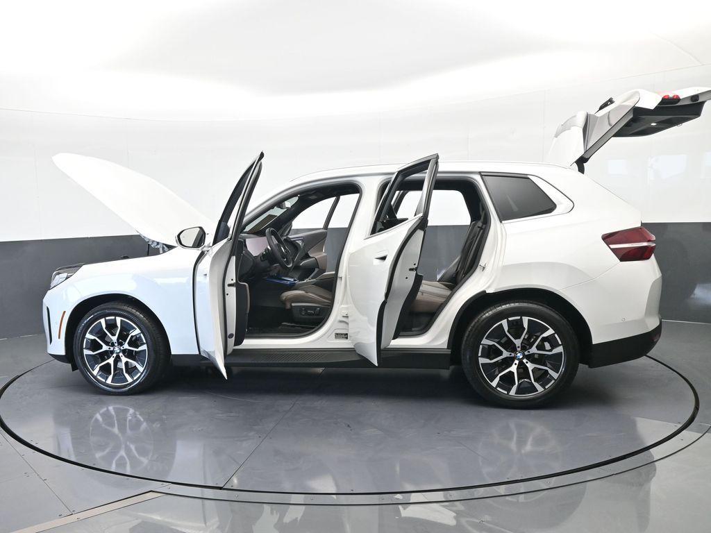 Used 2025 Mineral White Metallic BMW 30 xDrive image 78