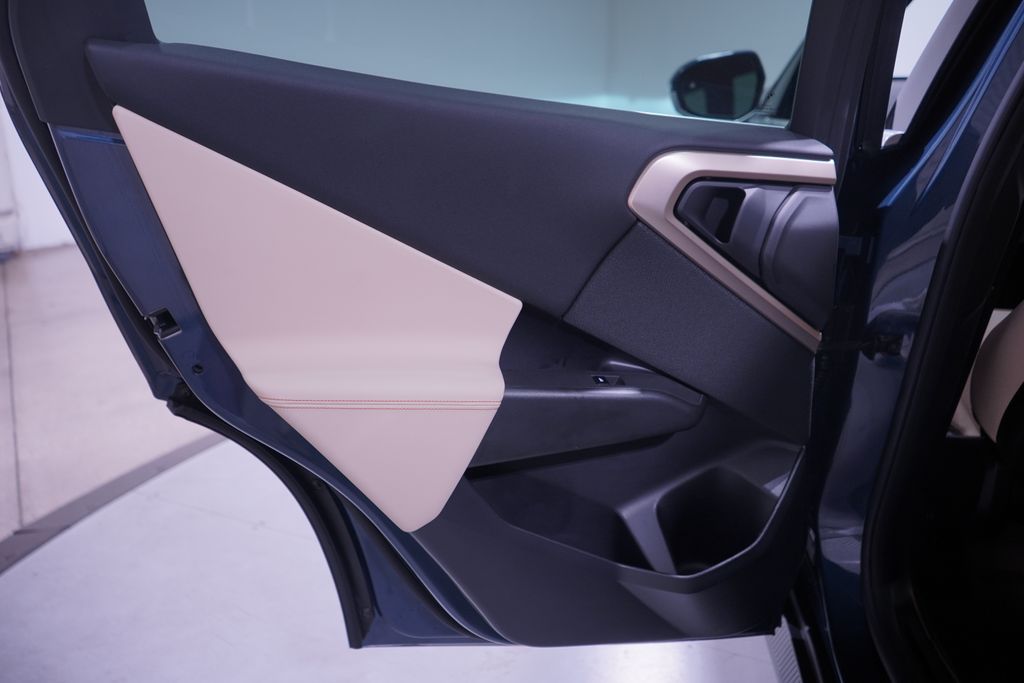 Thumbnail: 2025 BMW X3 - 14