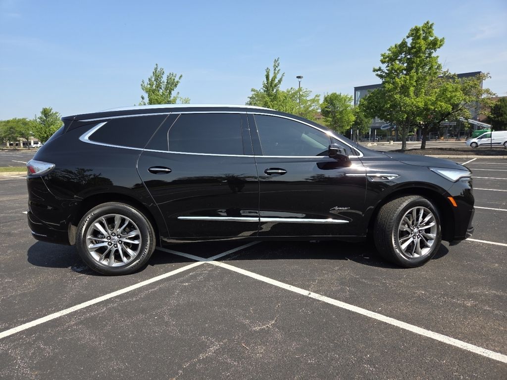 Used 2024 Black Buick Avenir image 26