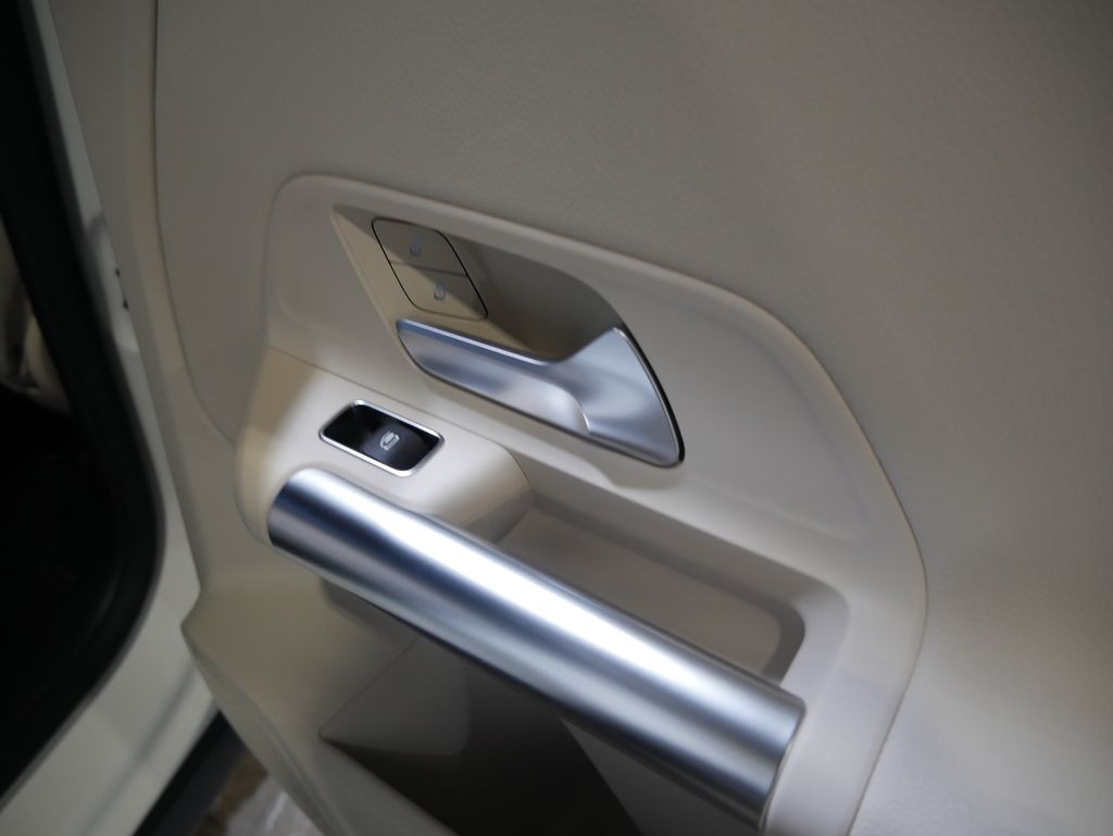 Thumbnail: 2026 Mercedes-Benz GLA - 31