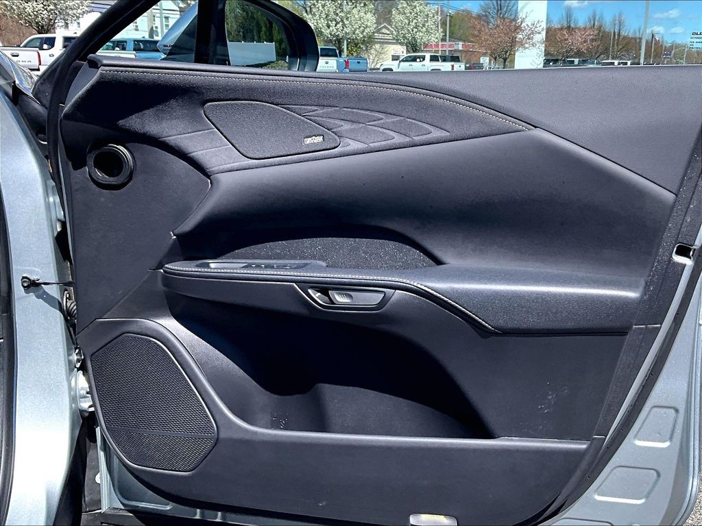 2025 Lexus RX — photo 12