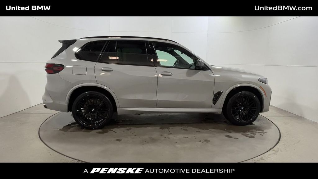 2025 BMW X5 M Competition 9