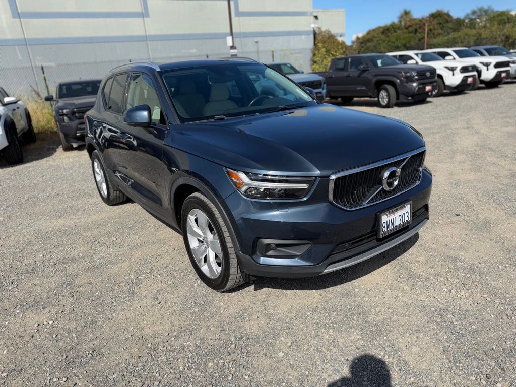 Used 2021 Volvo XC40 SUV