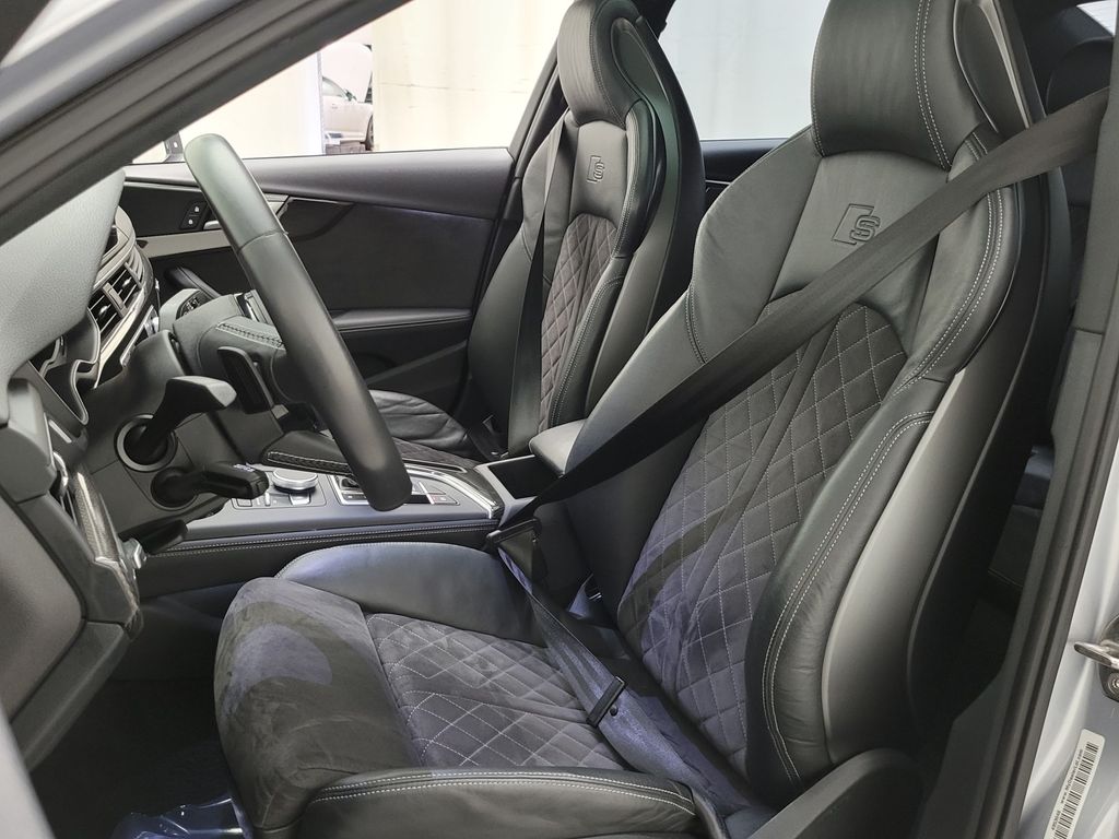 Thumbnail: 2019 Audi S4 - 23