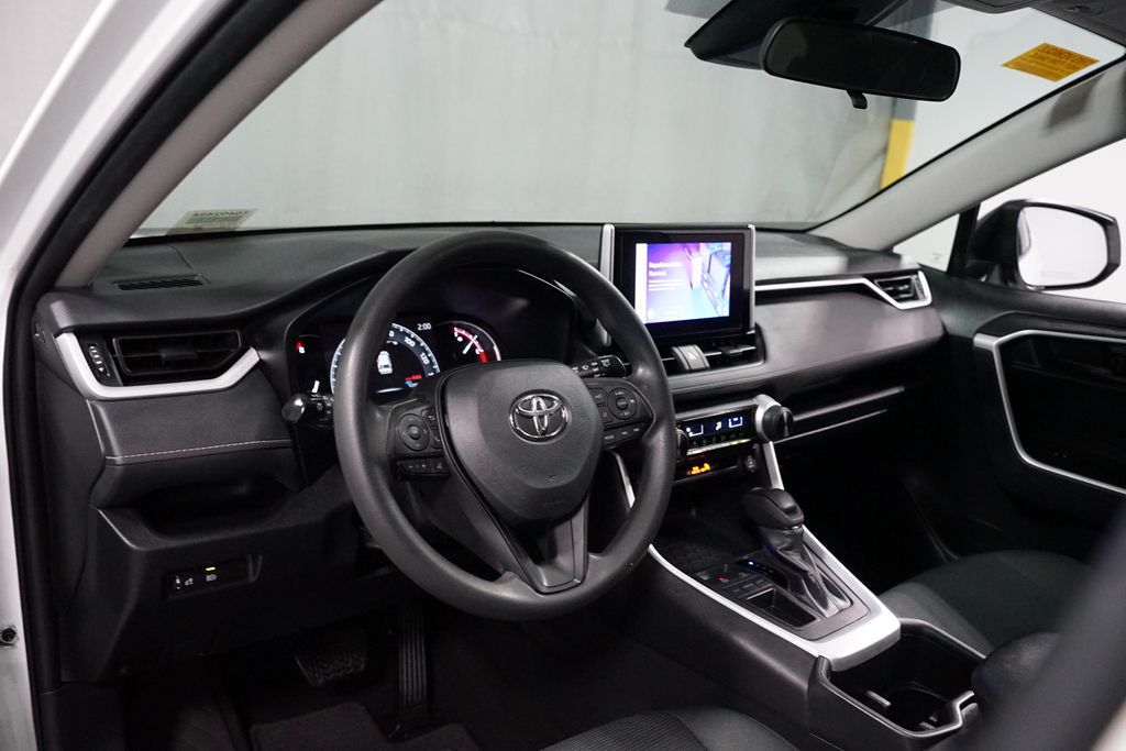 Thumbnail: 2024 Toyota RAV4 - 11