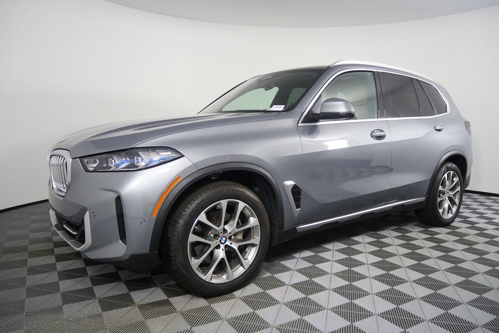 Thumbnail: 2025 BMW X5 - 8