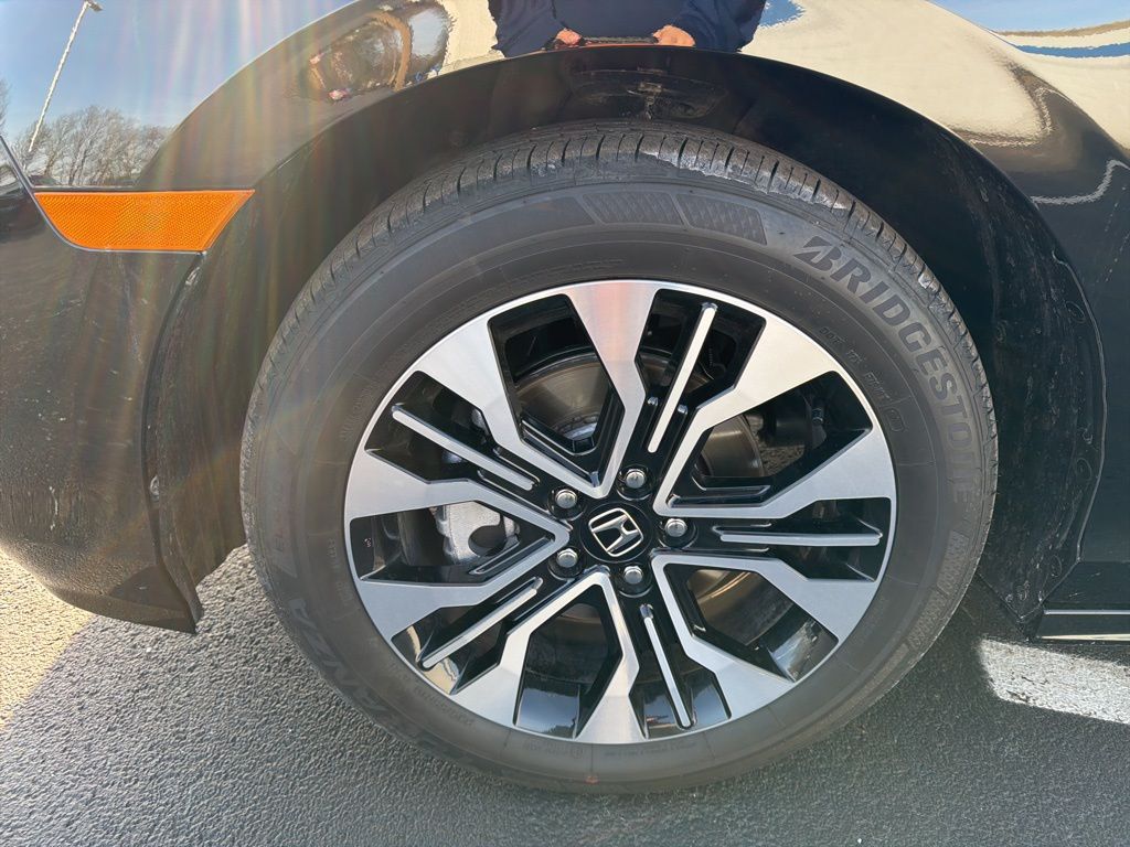 Thumbnail: 2026 Honda Odyssey - 10