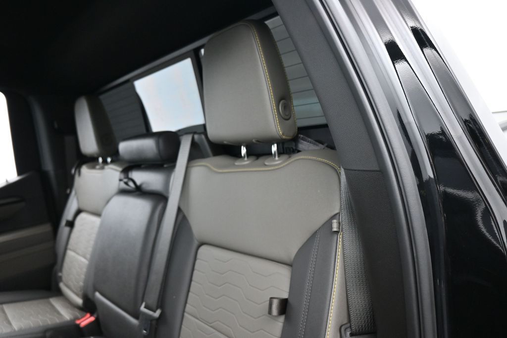 Used 2025 Black Chevrolet ZR2 image 41