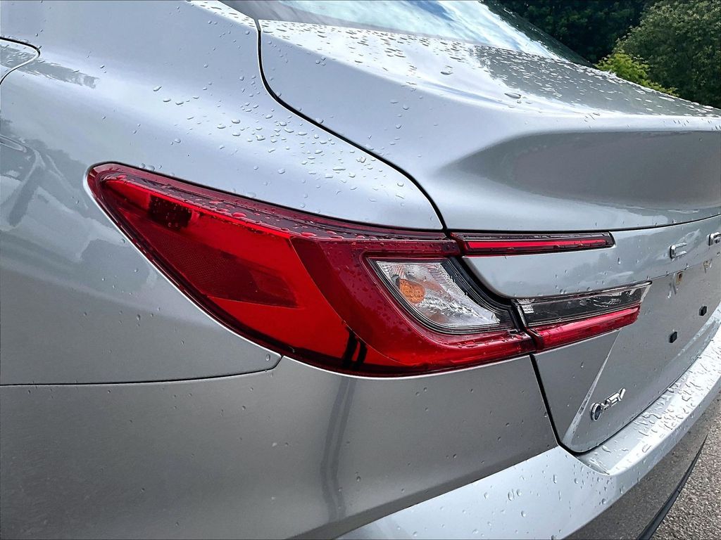 2025 Toyota Camry — photo 33