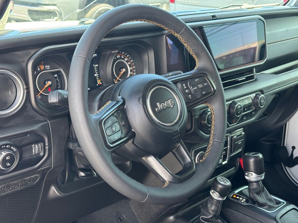 Used Car 2024 Jeep Gladiator  Texas Trail For Sale Under $40,000 In Austin, Texas