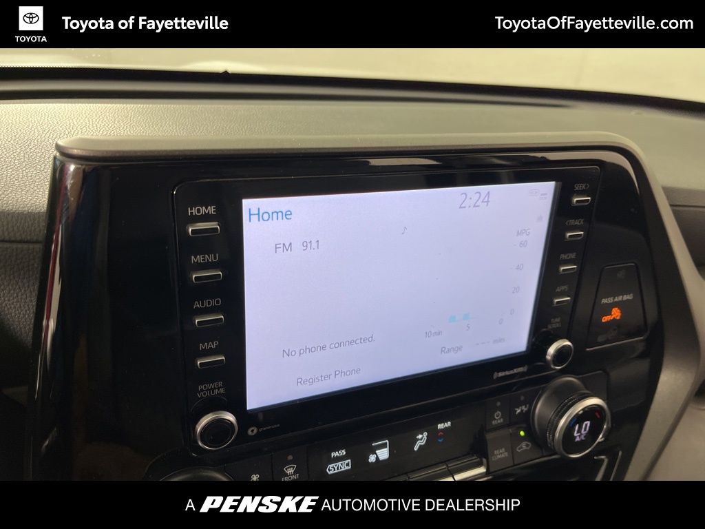 Thumbnail: 2022 Toyota Highlander - 28