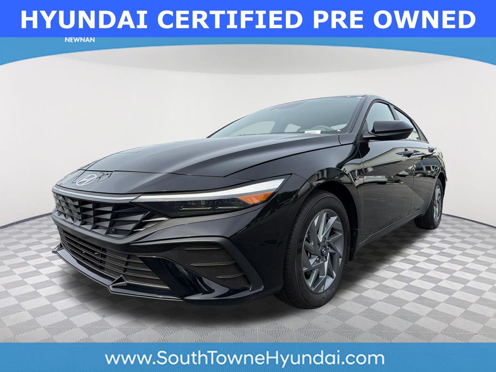 Abyss Black 2025 Hyundai Elantra Hybrid Blue FWD Sedan Front-Wheel Drive 6-Speed Dual Clutch