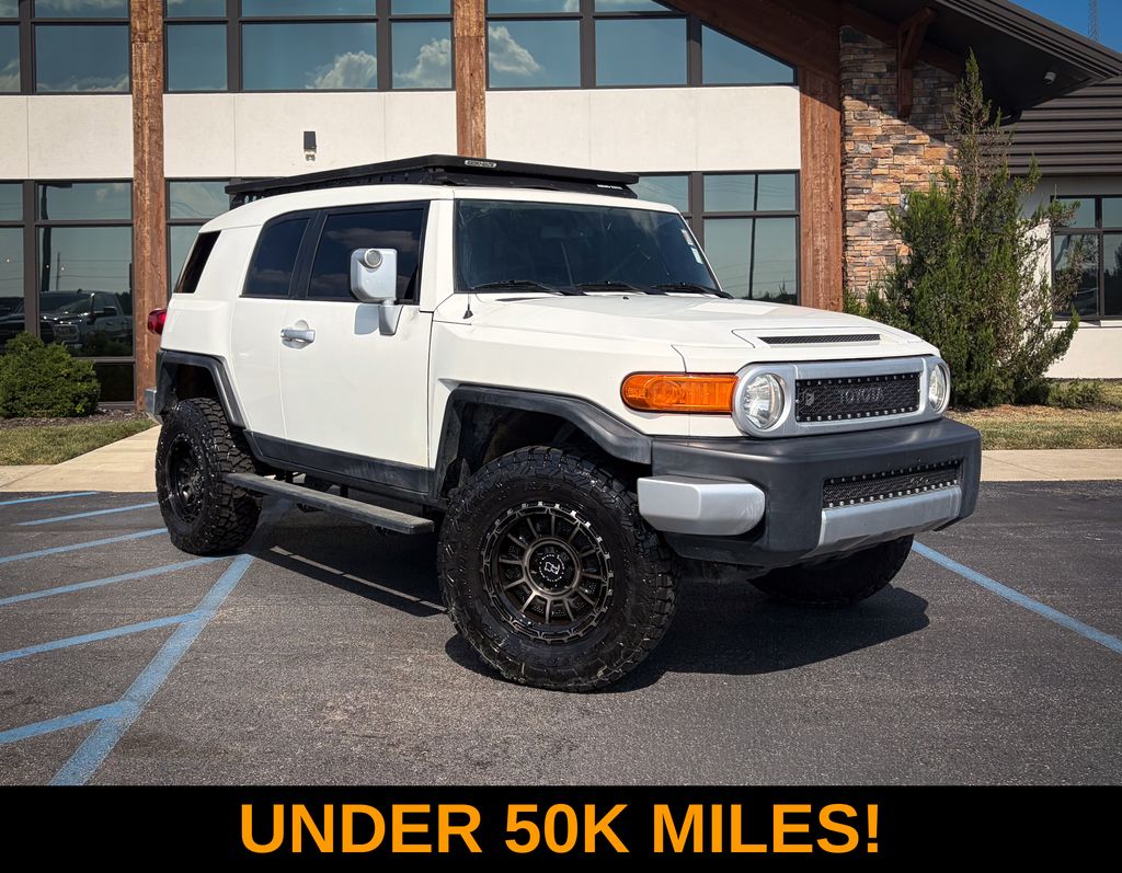 Iceberg 2012 Toyota FJ Cruiser SUV / Crossover 4X2 5-Speed Automatic