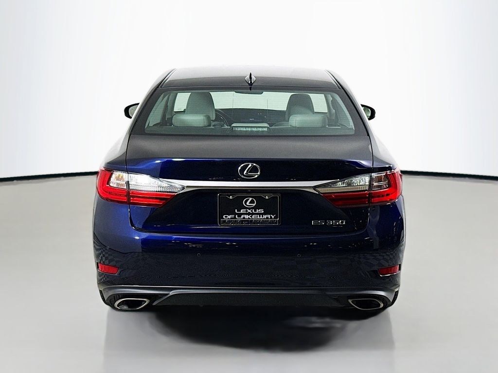 Thumbnail: 2017 Lexus ES - 6