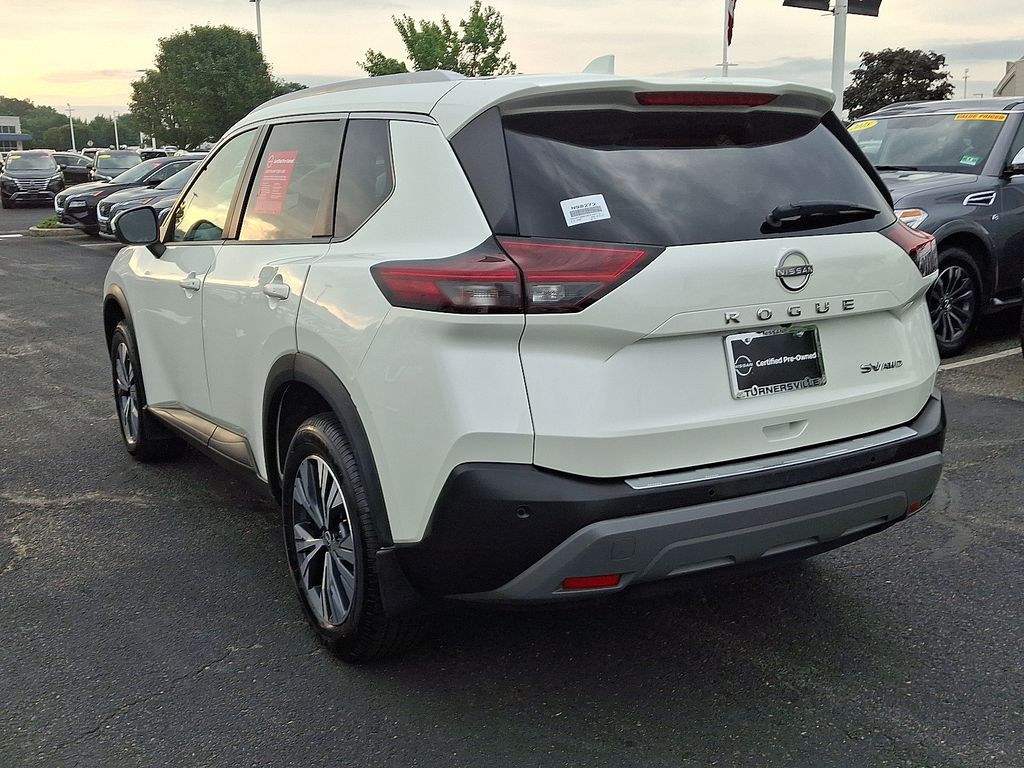 Thumbnail: 2022 Nissan Rogue - 4