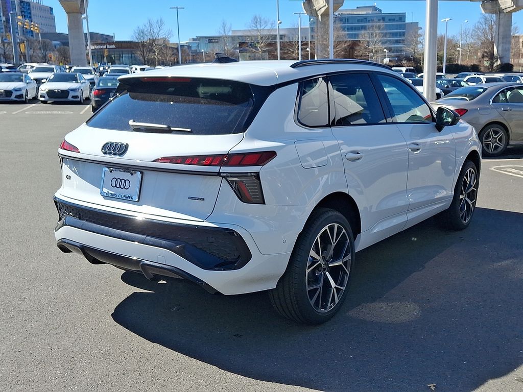 Thumbnail: 2026 Audi Q3 - 3