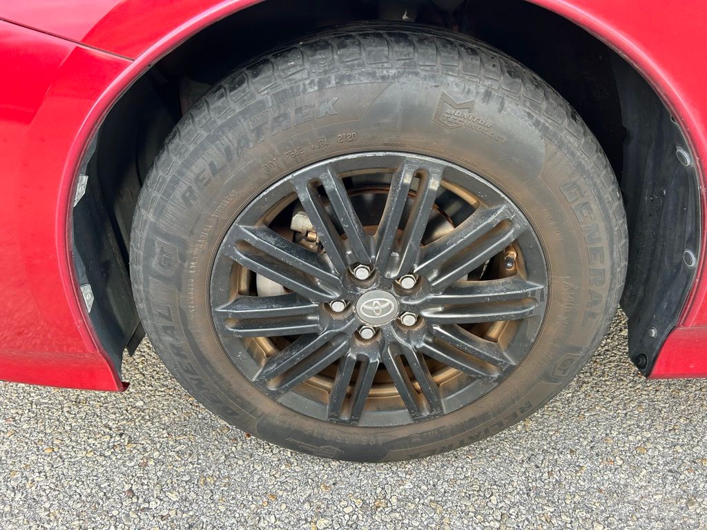 Thumbnail: 2016 Toyota Prius - 9